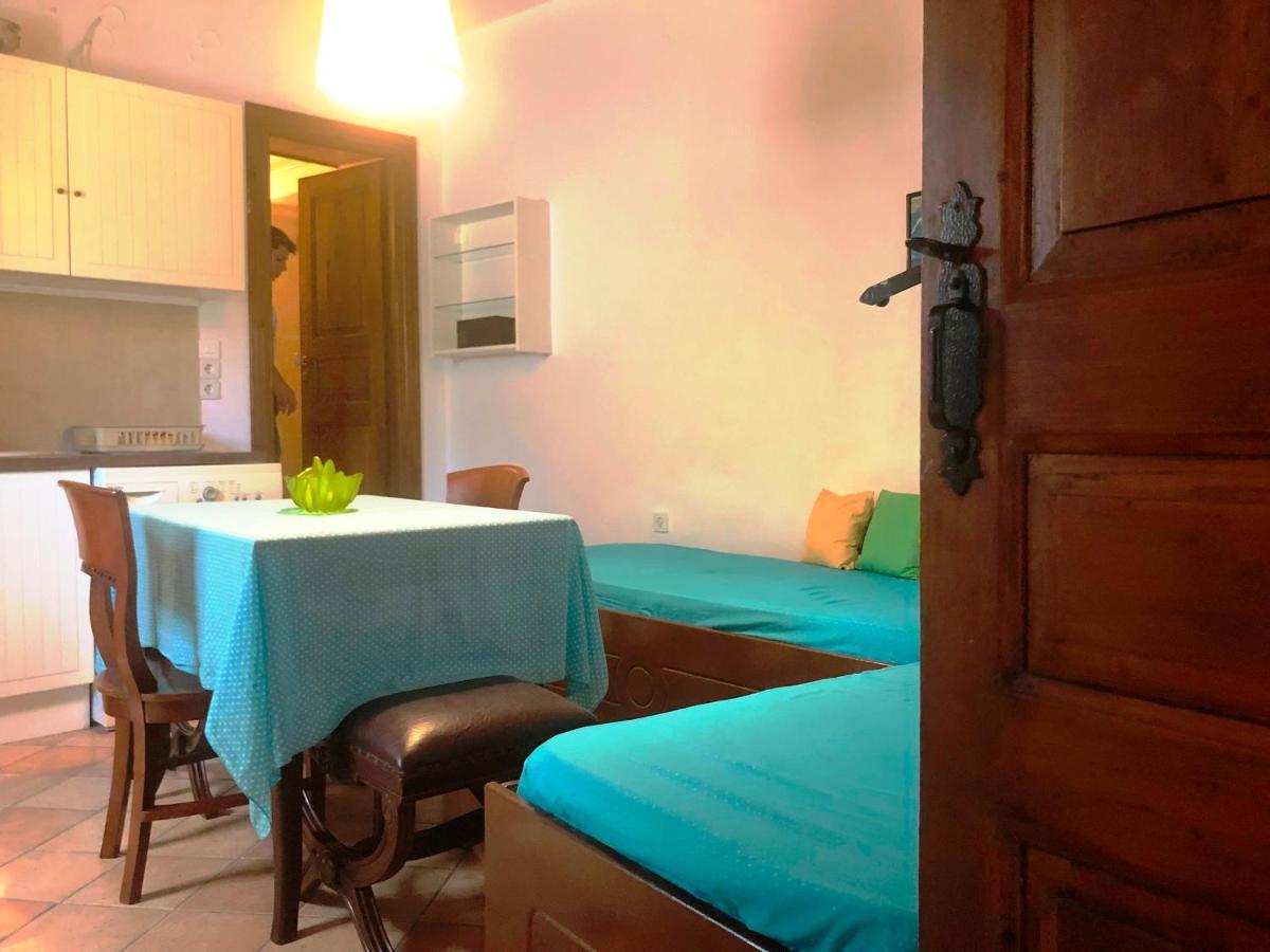 Machi'S House Aparthotel Plaka  ภายนอก รูปภาพ