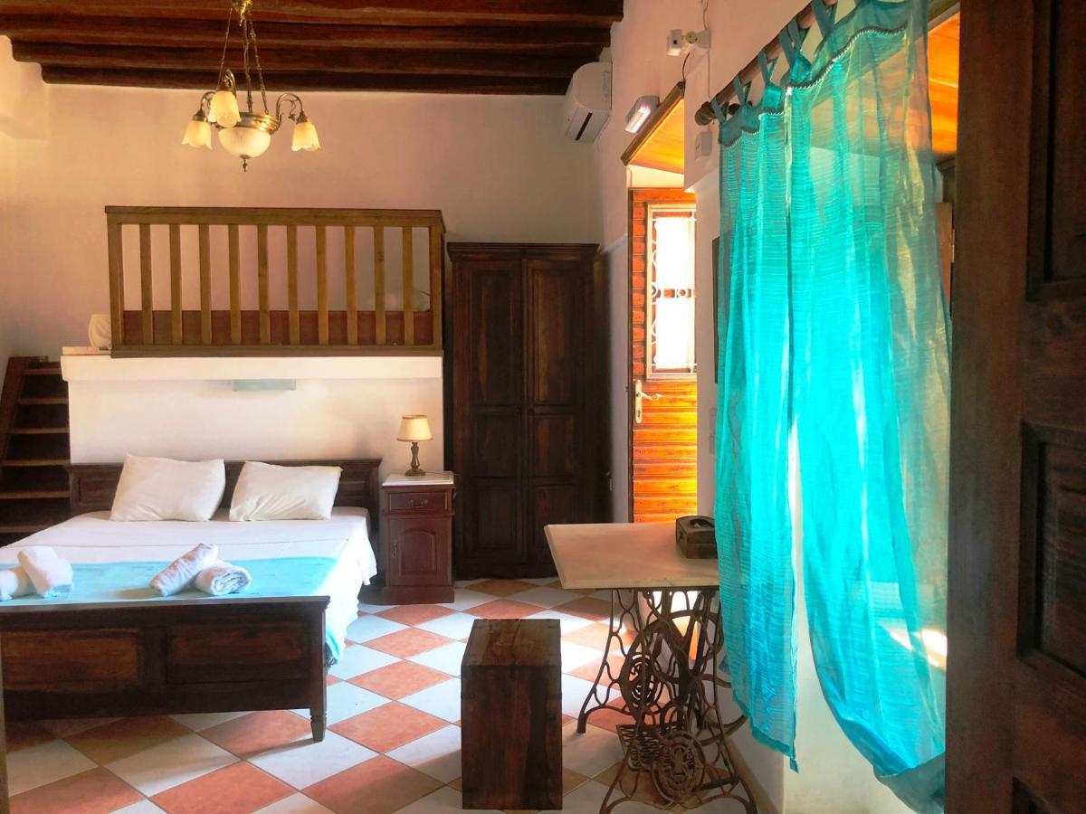 Machi'S House Aparthotel Plaka  ภายนอก รูปภาพ