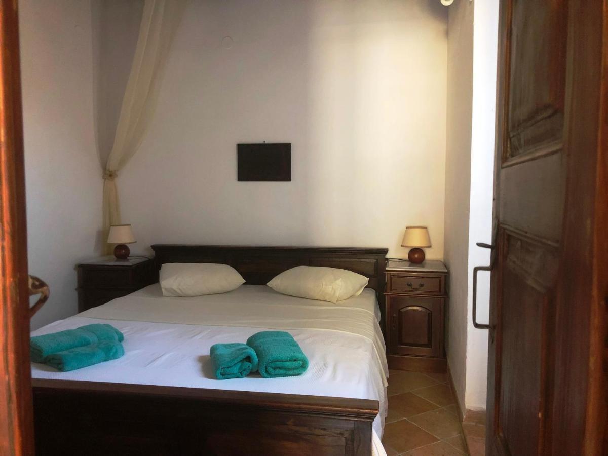 Machi'S House Aparthotel Plaka  ภายนอก รูปภาพ